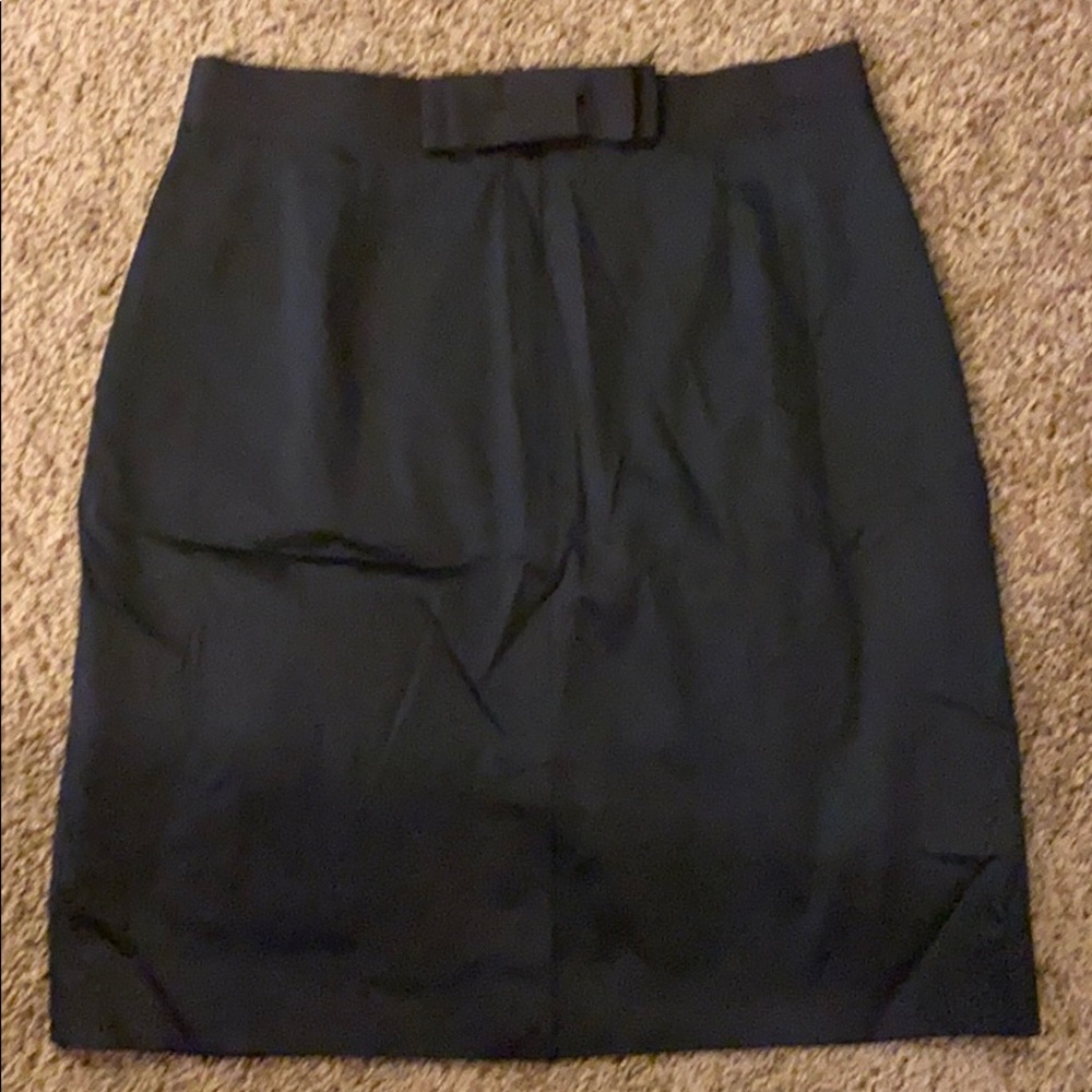 Kate Spade pencil skirt w/ bow - Picture 2 of 5